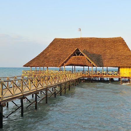 Giraffe Ocean View Hotel Dar es Salaam Exterior foto